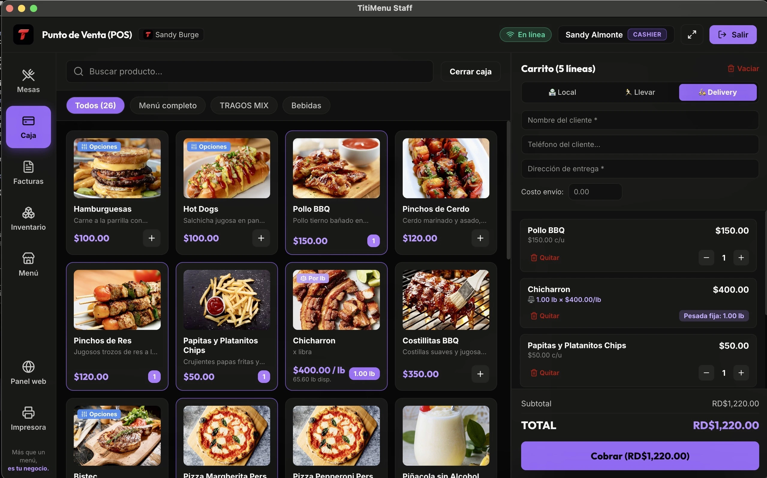 La caja de TitiMenu Staff en una computadora: productos con foto, carrito de un delivery y botón de cobrar
